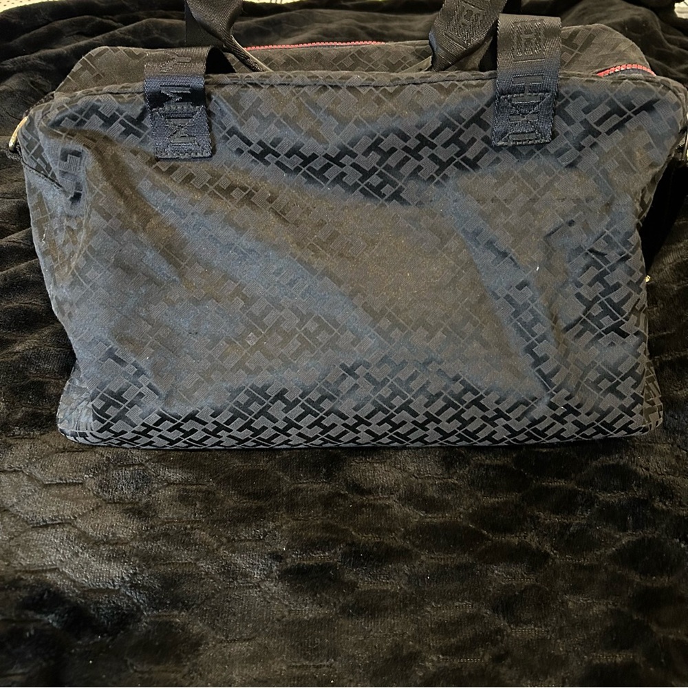 Tommy Hilfiger Jacquard Black Weekender or Diaper Bag - Picture 16 of 16